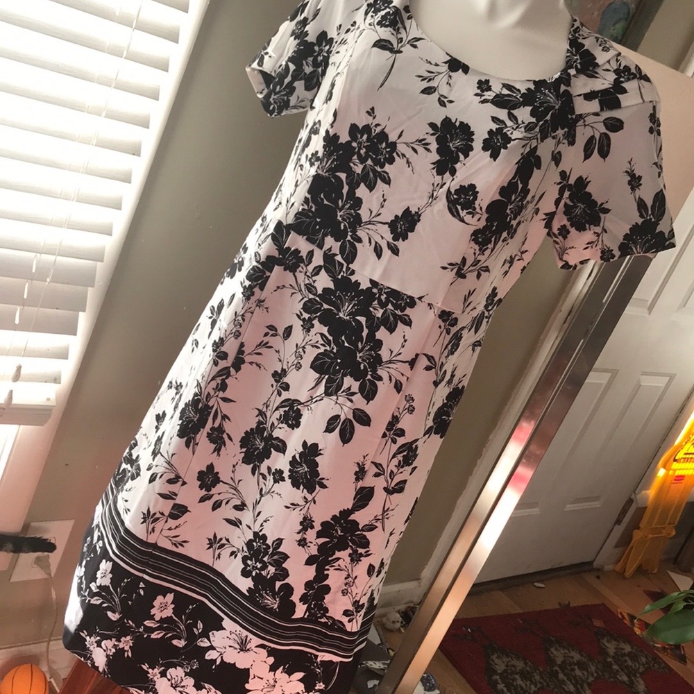 ROAMANS black and white dress NWOT